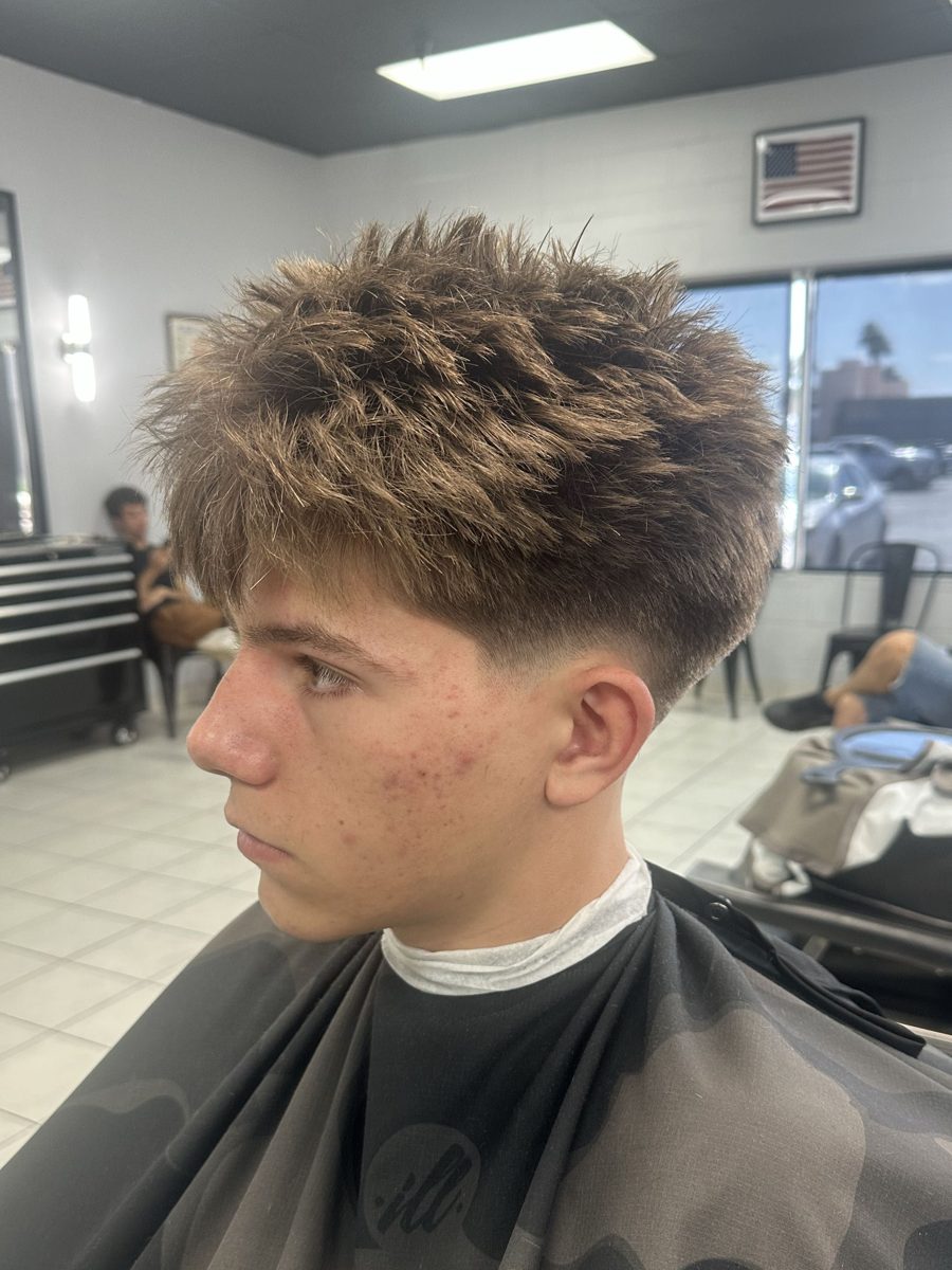 Textured crop with a low taper